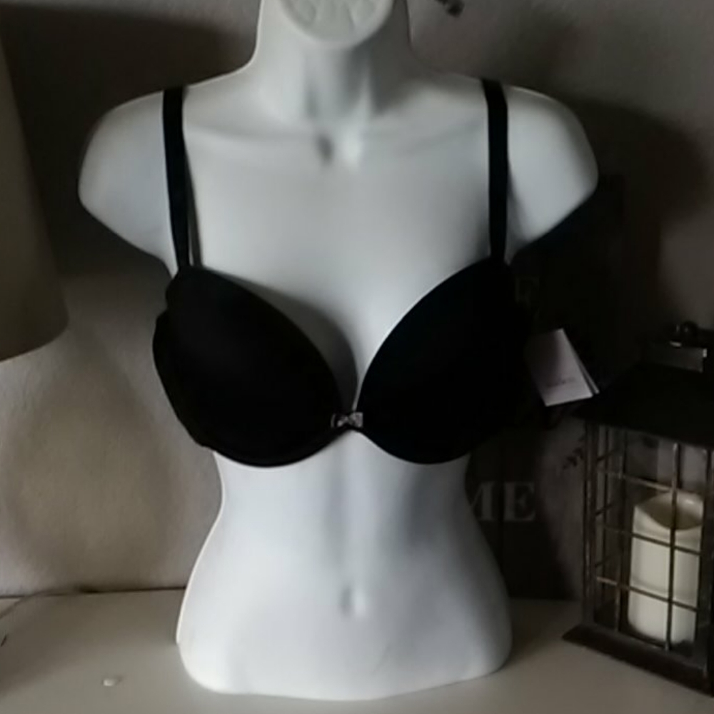 Auden plunge coverage Lightly lined T-shirt bra